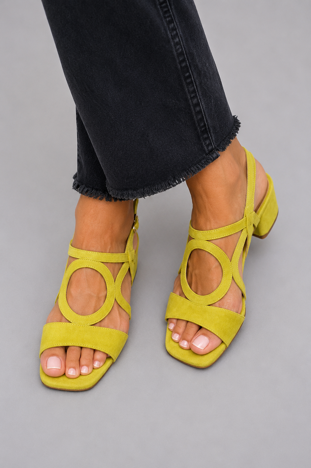 Women's Strappy Block Heeled Sandals - Yellow