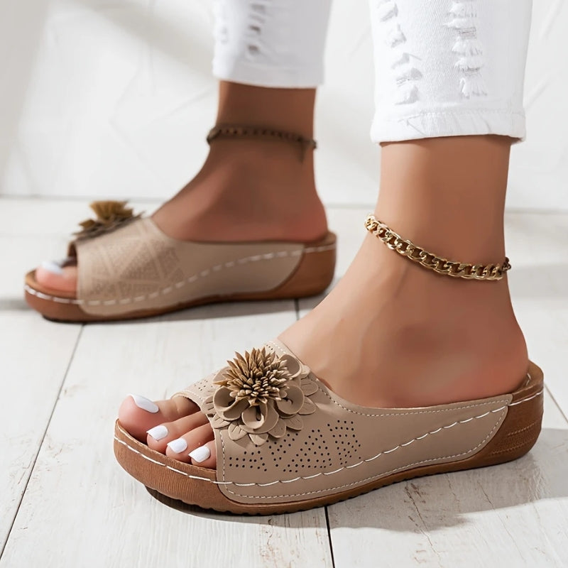 Women's Floral Platform Wedge Heel Sandals - Khaki